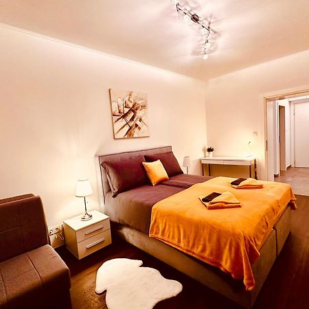 Apartment In Centre Of Zagreb - Lions Den מראה חיצוני תמונה