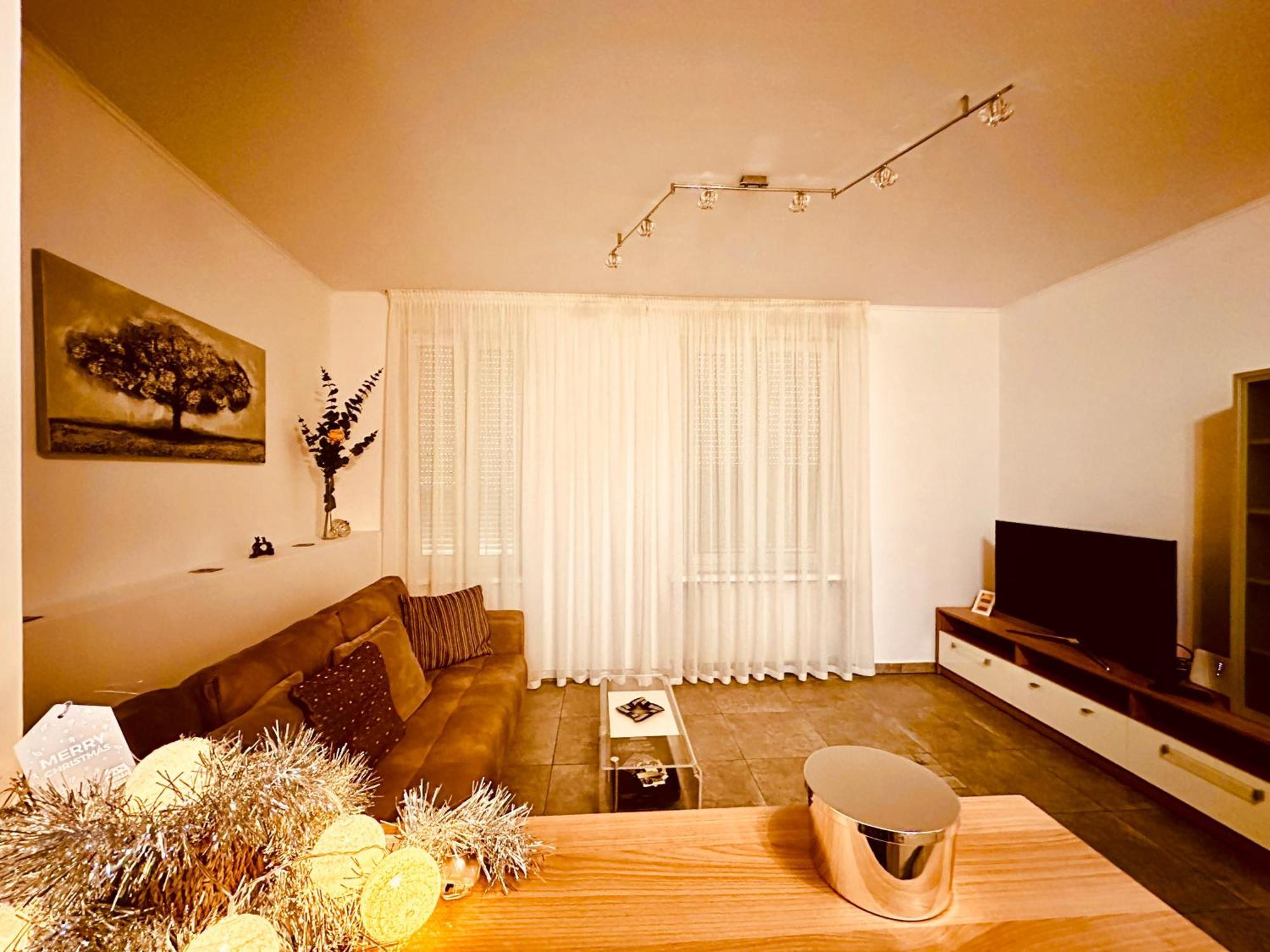 Apartment In Centre Of Zagreb - Lions Den מראה חיצוני תמונה